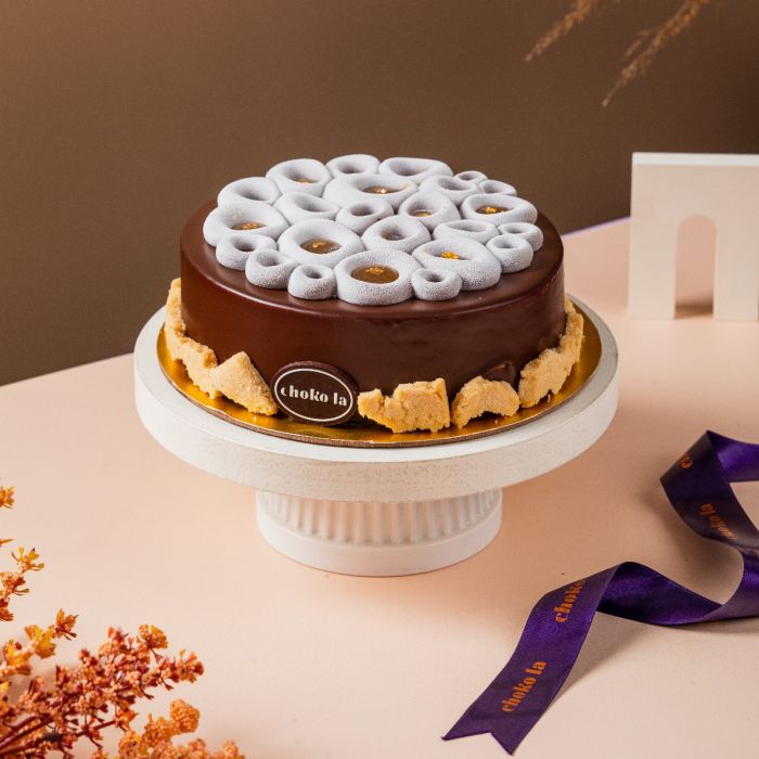 Eggless Chocolate Butterscotch Cake 700 Gms