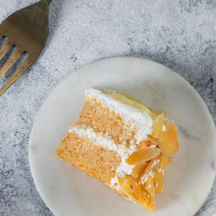 Eggless Pineapple Cake